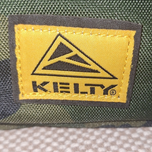 Kelty Expedition Camouflage Backpack NWT 13" Wide× 18.5" Tall× 6" Deep - Picture 4 of 10